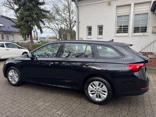 Skoda Octavia Combi Ambition - foto 9