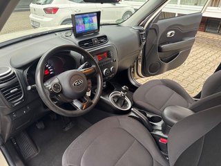 Kia Soul 1.6 GDI/Navi/Kamera/86.000km - bilder 16