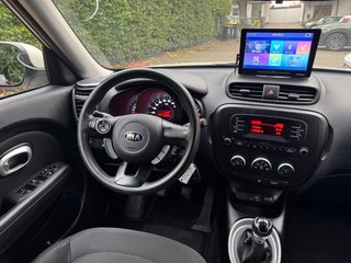 Kia Soul 1.6 GDI/Navi/Kamera/86.000km - bilder 18