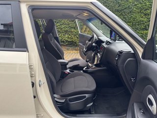 Kia Soul 1.6 GDI/Navi/Kamera/86.000km - bilder 10