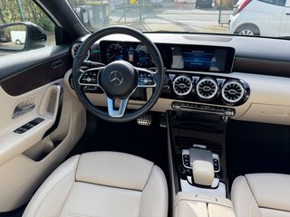 Mercedes-Benz A 250 /Leder/Panorama/Kamera/Progressive/ - foto 17