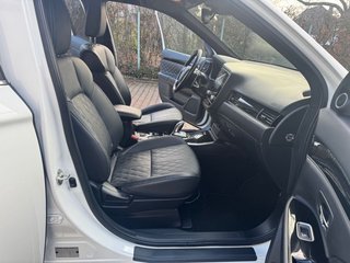 Mitsubishi Outlander PHEV Top 4WD/1.Hand/360°-Kamera - foto 12