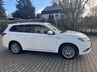 Mitsubishi Outlander PHEV Top 4WD/1.Hand/360°-Kamera - foto 5