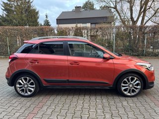 Hyundai i20 Active blue Style/Navi Kamera/ - bilder 3