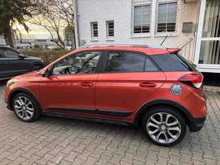 Hyundai i20 Active blue Style/Navi Kamera/ - bilder 6