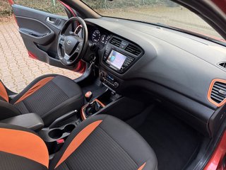 Hyundai i20 Active blue Style/Navi Kamera/ - bilder 8