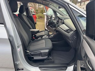 BMW 218i Active Tourer Advantage/23.000km/Kamera/ - bilder 11