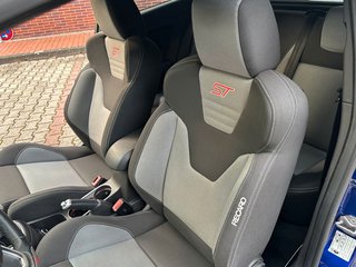 Ford Fiesta ST - bilder 16