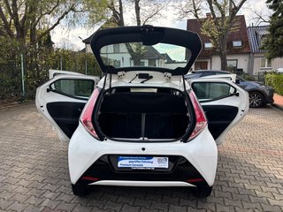 Toyota Aygo AYGO x-play touch/Kamera/Scheckheft/ - foto 19