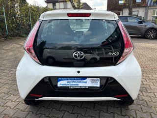 Toyota Aygo AYGO x-play touch/Kamera/Scheckheft/ - foto 7