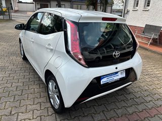 Toyota Aygo AYGO x-play touch/Kamera/Scheckheft/ - foto 8