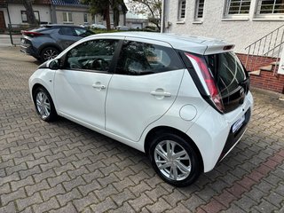 Toyota Aygo AYGO x-play touch/Kamera/Scheckheft/ - foto 9