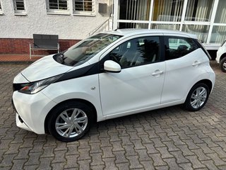 Toyota Aygo AYGO x-play touch/Kamera/Scheckheft/ - foto 10