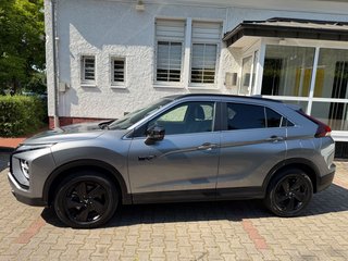 Mitsubishi Eclipse Cross/Plus Select Black Hybrid 4WD - foto 2