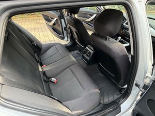 BMW 320D Touring/18-Zoll M Felgen/ - bilder 12