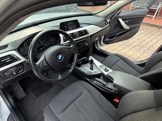 BMW 320D Touring/18-Zoll M Felgen/ - bilder 15