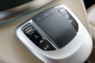 Mercedes-Benz V 300 d AMG Line lang Leder Pano Distr AHK 360K - bilder 6