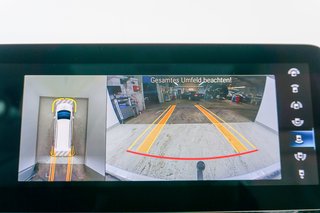 Mercedes-Benz V 300 d AMG Line lang Leder Pano Distr AHK 360K - bilder 4