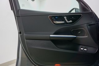 Mercedes-Benz C 300 T e AMG Line 360K Distr Pano Memory - bilder 9