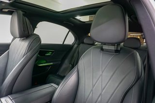 Mercedes-Benz C 300 e AMG Pano Head-up Memory 360K Distronic - bilder 2