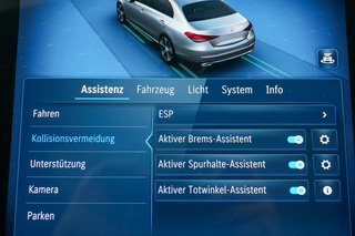 Mercedes-Benz C 300 e AMG Pano Head-up Memory 360K Distronic - bilder 6