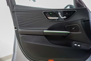 Mercedes-Benz C 300 e AMG Pano Head-up Memory 360K Distronic - bilder 10