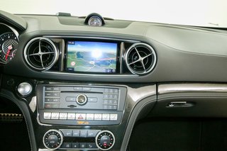 Mercedes-Benz SL 400 AMG Line deutsches Fahrzeug Pano Distr - photo 1