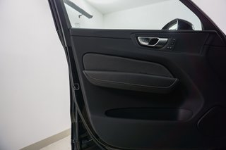 Volvo XC60 Plus Black Edition AWD Pano ACC 360K 21Zoll - bilder 8