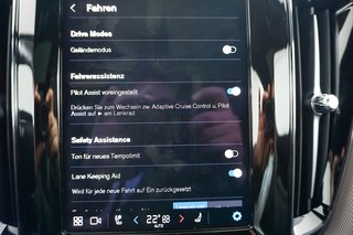 Volvo XC60 Plus Black Edition AWD Pano ACC 360K 21Zoll - bilder 4