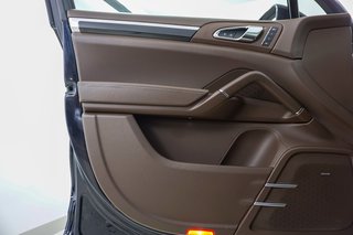 Porsche Cayenne S Pano BOSE Kamera Chrono Soft Close - bilder 3