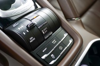 Porsche Cayenne S Pano BOSE Kamera Chrono Soft Close - bilder 8