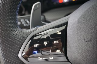 Volkswagen Golf VIII R 4Motion Kamera ACC Matrix-LED - foto 1