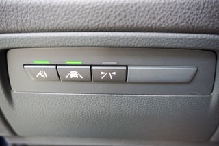 BMW 320 i xDrive Luxury Line ACC Navi Leder Kamera - bilder 1