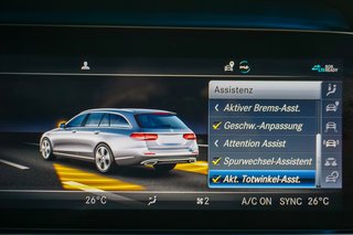 Mercedes-Benz E 300 de Distronic Pano 360k AMG Line Night - bilder 2