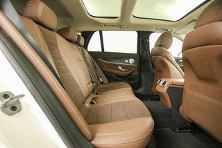 Mercedes-Benz E 300 de Distronic Pano 360k AMG Line Night - bilder 9