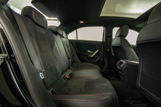 Mercedes-Benz A 35 AMG 4Matic Limousine Pano Navi - foto 7