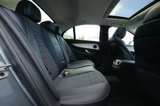 Mercedes-Benz E 300 e Avantgarde Kamera MBUX DAB Teilleder - photo 12