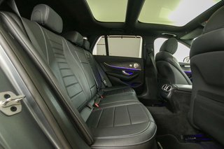 Mercedes-Benz E 450 4M AMG Line Pano 360 Kamera Leder Keyless - bilder 8