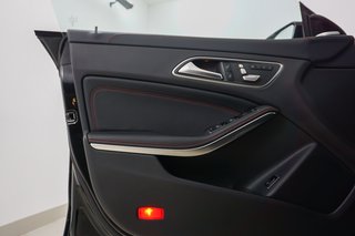 Mercedes-Benz CLA 45 AMG 4M Pano Leder Perf-Abgas Perf-Sitze - bilder 10