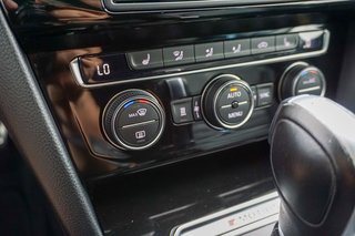 Volkswagen Passat 4M R-Line Standheizung Leder Pano 360K - photo 1