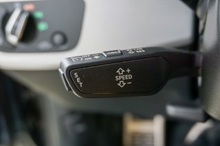 Audi A4 Avant 40 g-tron S line Kamera LED - bilder 4