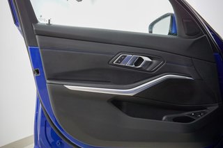 BMW 330 e xDrive M Sport Pro Head-up Kamera LED - bilder 9