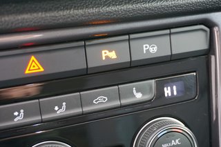 Volkswagen T-Roc IQ.DRIVE R Line Navi ACC Kamera - foto 1