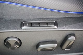 Volkswagen Golf VIII R 4Motio Pano Leder Akrapovic IQ.Light - bilder 6