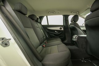 Mercedes-Benz E 220 d 9G-Tronic Kamera LED Navi - bilder 7