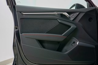 Audi RS 3 Sportback Dyn.Pkt+|Keramik|V-Max|Matrix|B&O - bilder 9