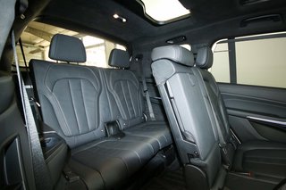 BMW X7 xDrive 40 d M Sport Sky Pano AHK Laser 360 - foto 9
