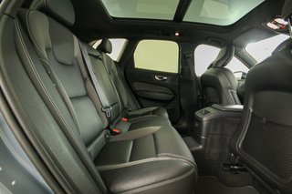 Volvo XC60 R Design Plus Dark Recharge Plug-I AWD ACC - bilder 10