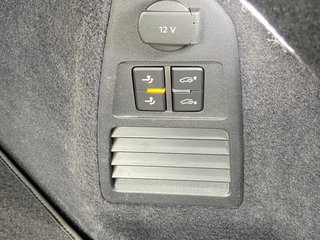 Volkswagen Touareg R-Line 4Motion Matrix Luft Head-up Black - bilder 8