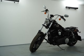 Harley-Davidson Street Bob Gebrauchtwagen Kaufen